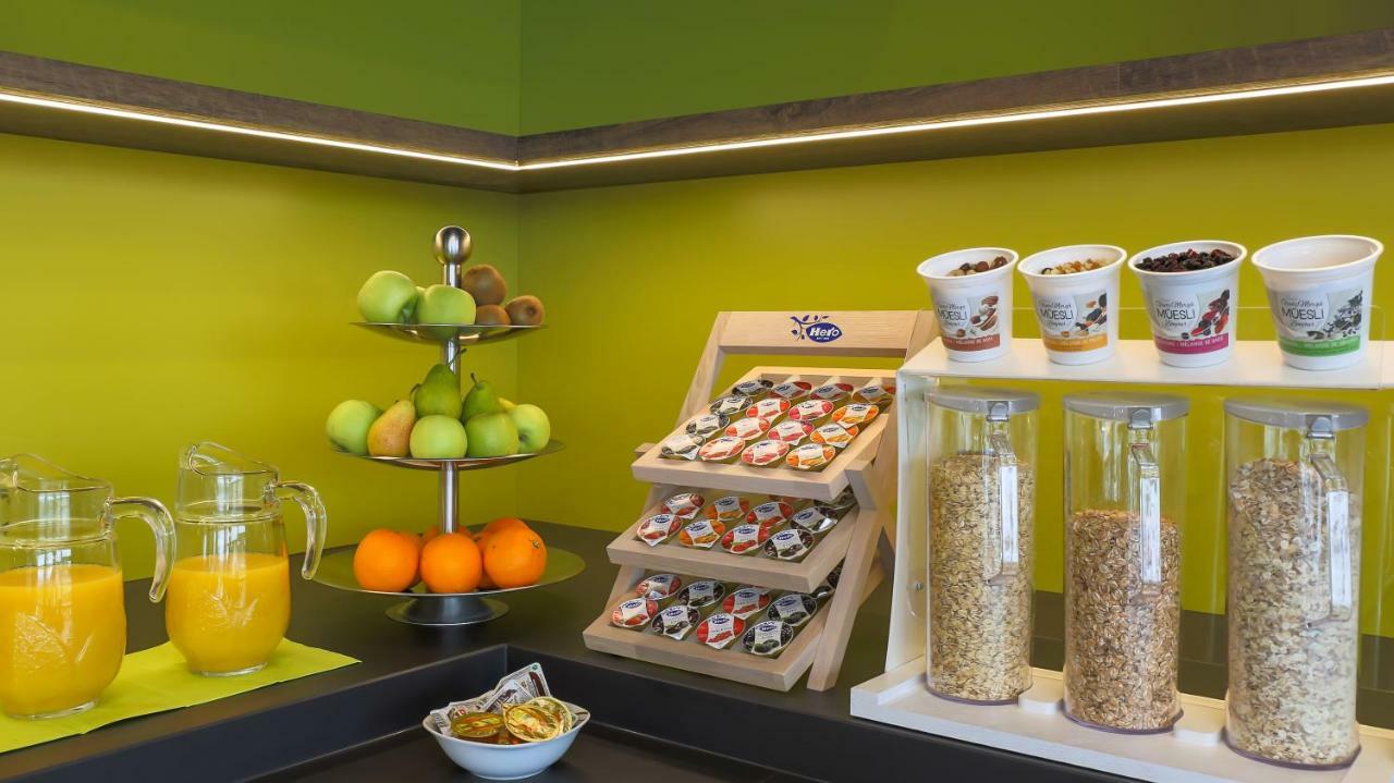 Self Check-In Hotel Von Rotz فيل المظهر الخارجي الصورة
