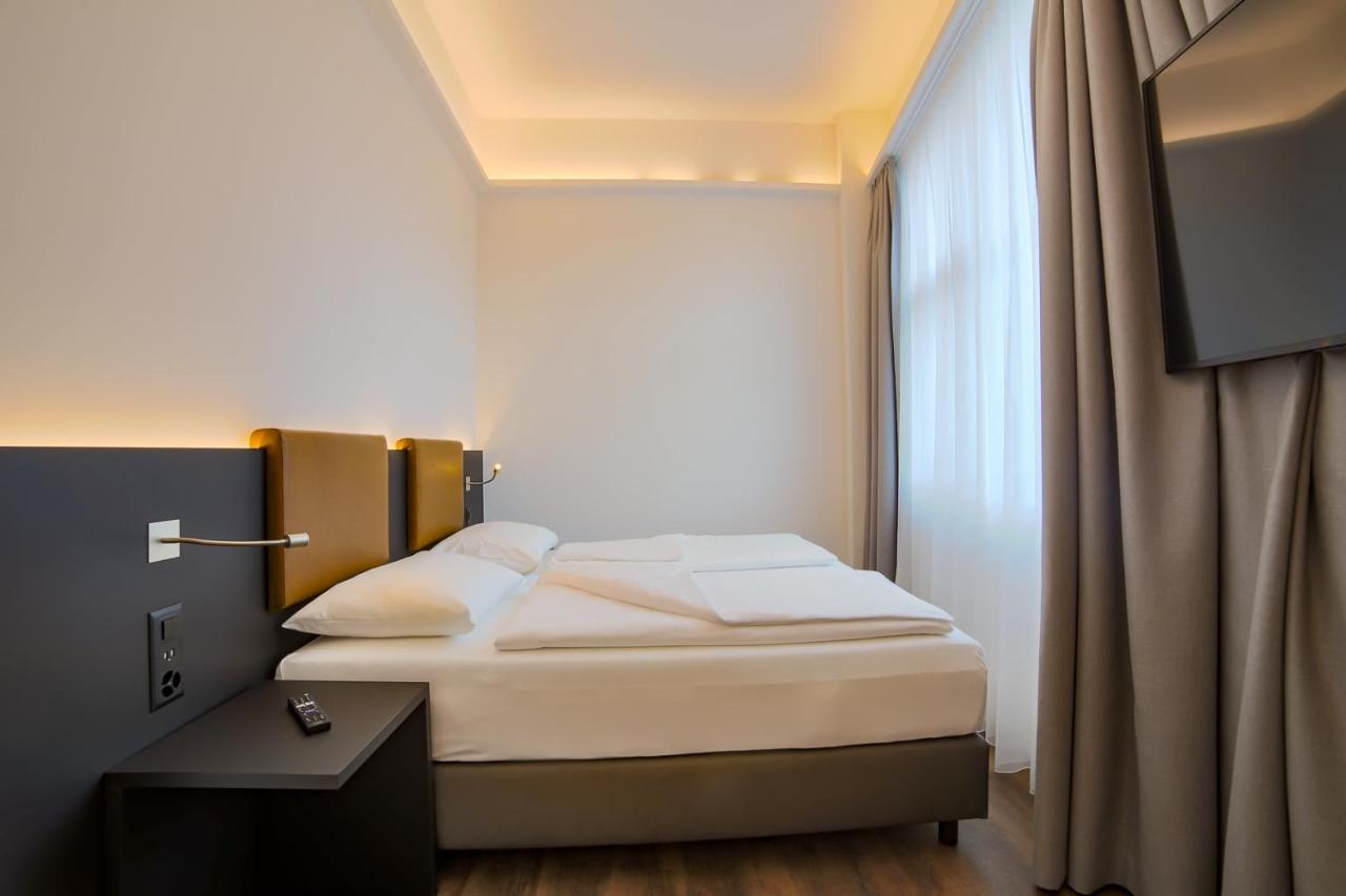 Self Check-In Hotel Von Rotz فيل المظهر الخارجي الصورة